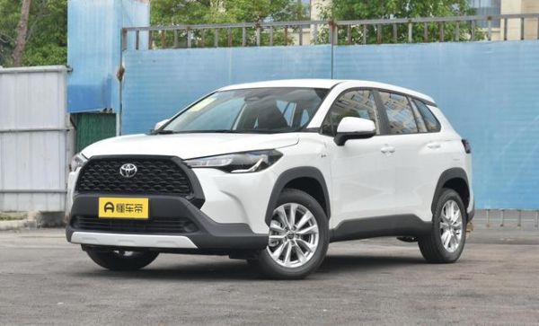 深度剖析卡羅拉銳放：13.98萬(wàn)元的2.0L混動(dòng)車型-有駕
