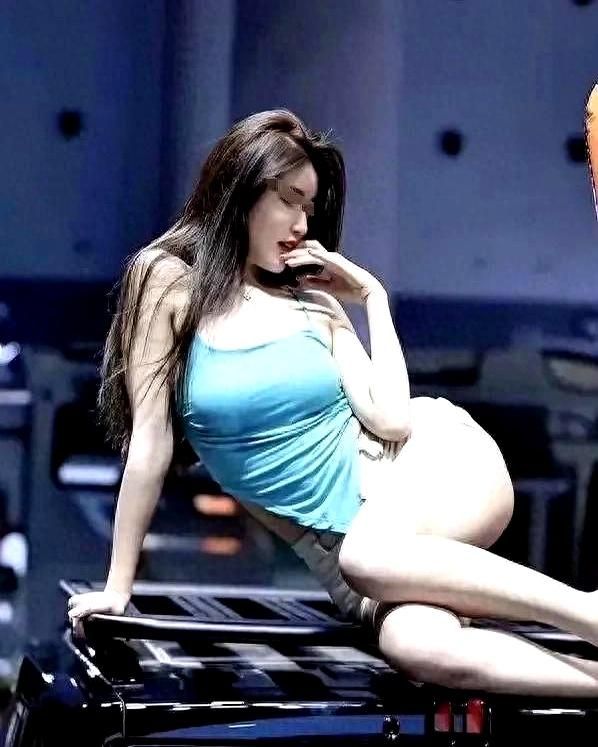 車模表演：吸引眼球還是喧賓奪主？車展文化該如何健康發(fā)展？-有駕
