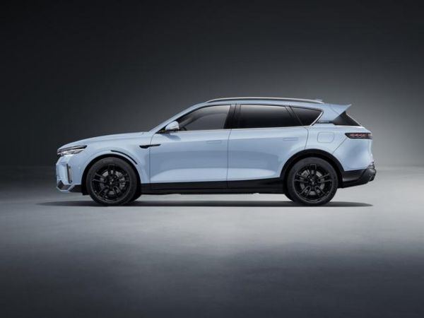 新嵐圖FREE,自由隨心的智能電動SUV-有駕