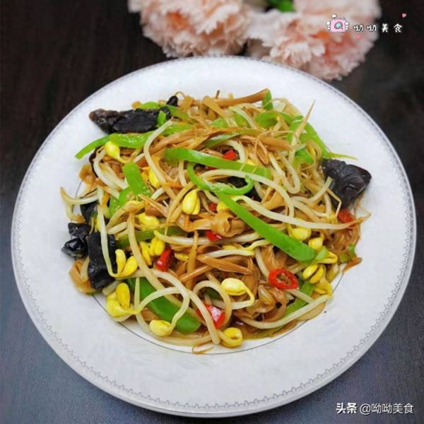 黃花菜和它一起炒，真是絕配，吃不膩的家常小炒，老少皆宜
