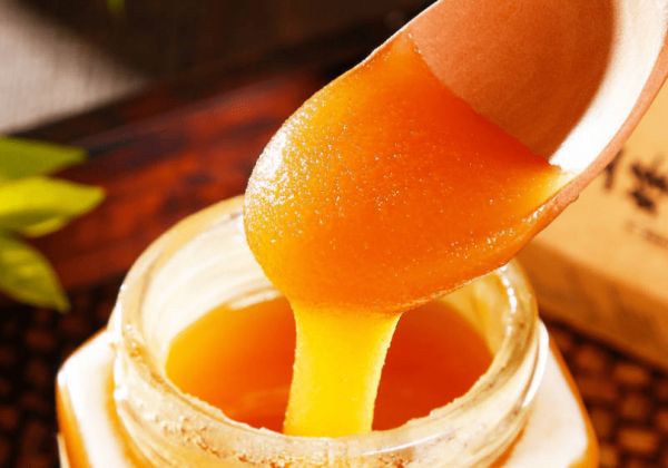 蜂蜜水的功效与作_帮我搜索一下蜂蜜水的作用_蜂蜜水的功效与作用