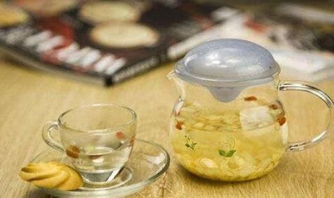 黃芪除了泡水喝, 加上這5種食材更養(yǎng)生, 別錯過!