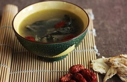 黃芪除了泡水喝, 加上這5種食材更養(yǎng)生, 別錯過!