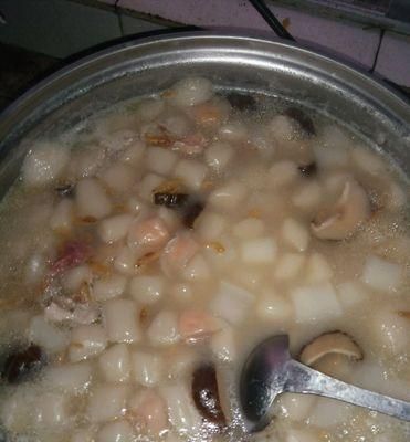 手把手教你制作美味湯圓（傳統(tǒng)年節(jié)美食，讓味蕾回家的感覺/湯圓）