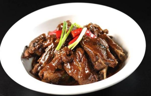 春節(jié)年夜飯10道常見經(jīng)典大菜，宴客必備簡(jiǎn)單易學(xué)~讓你大顯身手！