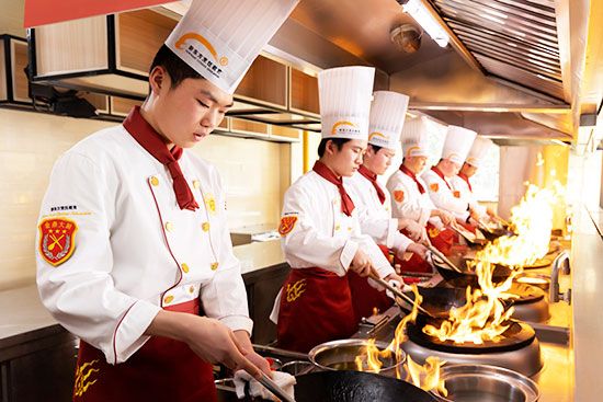 2024年夜飯養(yǎng)生菜譜食譜大全，養(yǎng)生年夜飯菜譜