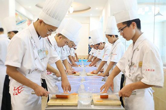 2024年四川川菜年夜饭菜单大全
