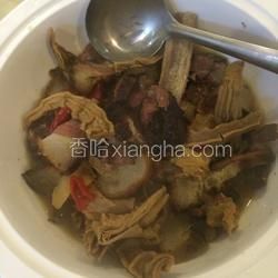 臘肉燜竹筍干的做法[圖]