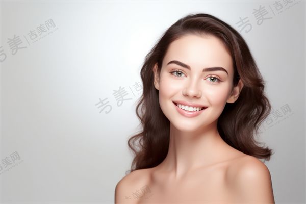 吸脂瘦腹部攻略：經(jīng)過仔細比較10家私立醫(yī)院，終鎖定兩家并整理了真實評價，分享我的親身體驗。