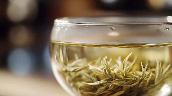 喝茶能延長壽命？專家提醒：每天喝這4種茶，延緩衰老還延長壽命