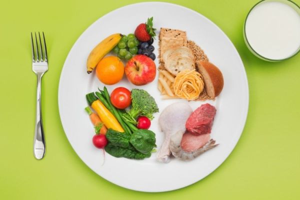 一顿正常午餐的热量 一顿正常午餐的热量是多少 500卡轻断食食谱分享