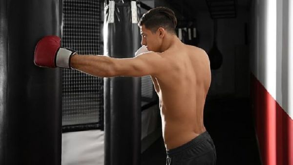 睡前做什么运动既既减肥又睡的好 3个普拉提瘦身运动有效改善失眠