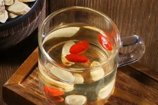 冬季養(yǎng)生茶飲指南：驅寒暖身這樣喝才科學