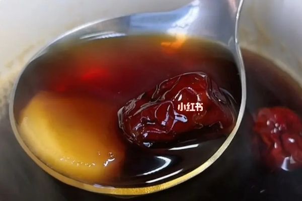 姜棗茶的功效和作用，補(bǔ)脾和胃/驅(qū)寒暖身/補(bǔ)氣養(yǎng)血/美容養(yǎng)顏