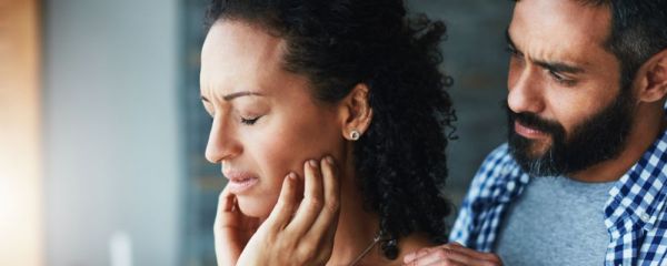 拔智齿可以瘦脸吗 拔智齿有什么危害 瘦脸仪有用吗