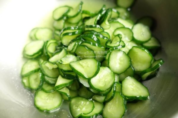 Amanda食譜,臺(tái)式?jīng)霭栊↑S瓜,臺(tái)式酸黃瓜,臺(tái)式醃小黃瓜,臺(tái)式醃黃瓜,如何醃小黃瓜,如何醃製小黃瓜,小黃瓜,小黃瓜 涼拌,小黃瓜 醃製,小黃瓜 醋,小黃瓜做法,小黃瓜怎麼醃,小黃瓜料理,小黃瓜料理 涼拌,小黃瓜泡菜,小黃瓜泡菜做法,小黃瓜涼拌,小黃瓜涼拌做法,小黃瓜片,小黃瓜的做法,小黃瓜醃,小黃瓜醃漬法,小黃瓜醃製,小黃瓜醃製方法,小黃瓜食譜,油飯,油飯配菜,泡菜小黃瓜,涼拌,涼拌 小黃瓜,涼拌小黃瓜,涼拌小黃瓜 做法,涼拌小黃瓜 醋,涼拌小黃瓜 食譜,涼拌小黃瓜不加糖,涼拌小黃瓜不加醋,涼拌小黃瓜作法,涼拌小黃瓜做法,涼拌小黃瓜料理,涼拌小黃瓜片,涼拌小黃瓜的做法,涼拌小黃瓜食譜,涼拌菜,涼拌黃瓜,淹黃瓜,漬小黃瓜,米糕,米糕小黃瓜,米糕配菜,糖漬小黃瓜,糖醃小黃瓜,糖醋,糖醋 小黃瓜,糖醋小黃瓜,糖醋小黃瓜做法,糖醋小黃瓜涼拌,糖醋清炒小黃瓜,糖醋黃瓜,腌小黃瓜,酸甜小黃瓜,酸甜黃瓜,醃 小黃瓜,醃小黃瓜,醃小黃瓜做法,醃小黃瓜料理,醃小黃瓜片,醃小黃瓜的做法,醃小黃瓜食譜,醃漬小黃瓜,醃漬黃瓜,醃製小黃瓜,醃黃瓜,醃黃瓜做法,醃黃瓜片,醋小黃瓜,醋拌小黃瓜,醋漬小黃瓜,醋酸小黃瓜,醋醃小黃瓜 @Amanda生活美食料理