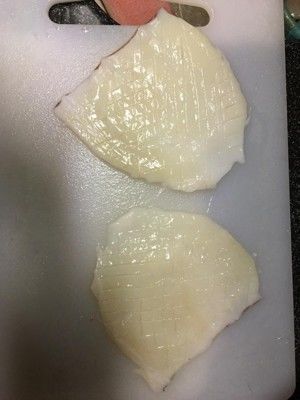 炸魷魚(yú)配腌制小黃瓜卷的做法步驟 第3步