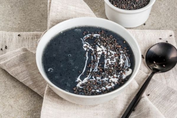 黑芝麻糊熱量 黑芝麻糊熱量是多少 一碗黑芝麻等于幾碗飯