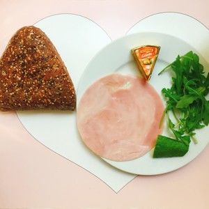 【減脂/減肥】早餐/午餐 開放三明治(250大卡左右)的做法步驟 第1步
