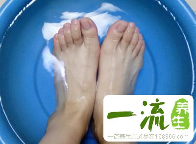 足疗养生 五种泡脚方法助你祛病延年