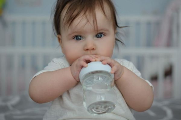 奶粉怎么樣選擇 嬰兒0-6個(gè)月奶粉排行榜10強(qiáng) 嬰兒0—6個(gè)月最佳奶粉