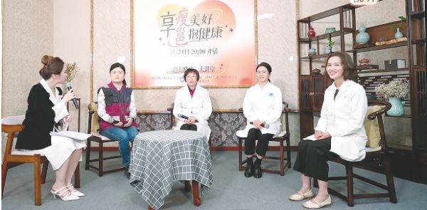 ▲今年3月，南寧市衛(wèi)生健康委員會邀請健康領(lǐng)域?qū)＜抑辈鞑ソ】禍p重知識。（南寧市衛(wèi)生健康委員會供圖）