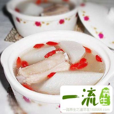 冬季養(yǎng)生食譜 推薦四款養(yǎng)生食譜防病補(bǔ)氣