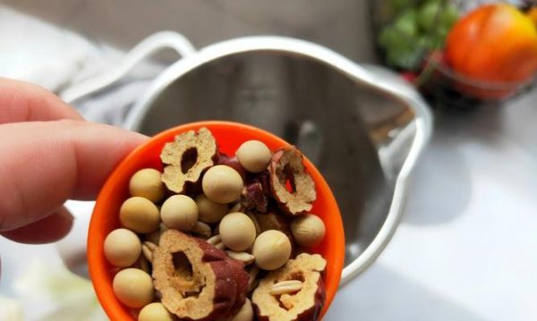 健康營養(yǎng)，享受五谷豆?jié){早餐（以豆?jié){機食譜為例）