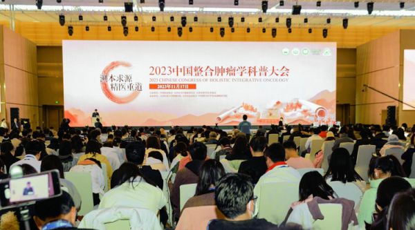 丁香園與中國(guó)抗癌協(xié)會(huì)達(dá)成戰(zhàn)略合作，構(gòu)建基層腫瘤防治新能力