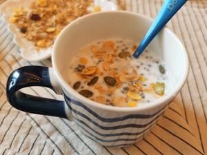 酸奶奇亞籽水果麥片的做法 步驟5