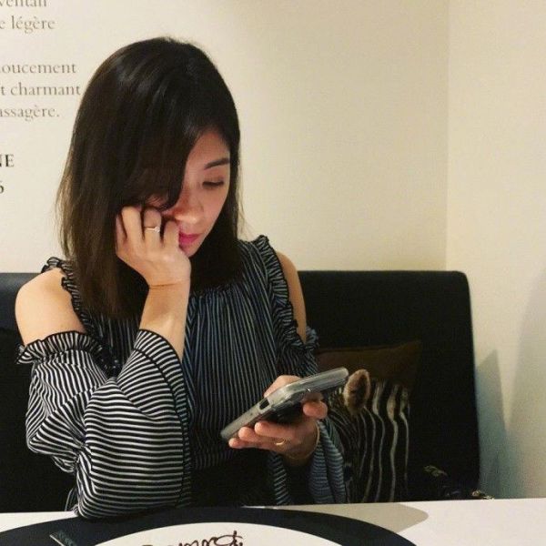 賈靜雯44歲，蕭敬騰唱生日歌，老公禮物神秘，大女兒手寫(xiě)信暖心