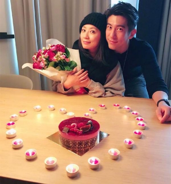 賈靜雯44歲，蕭敬騰唱生日歌，老公禮物神秘，大女兒手寫(xiě)信暖心
