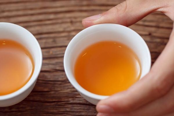 飯后多久喝茶，適宜飯后一小時喝茶(避免濃茶)