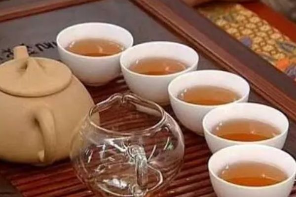 飯后喝茶好不好，正確飲茶有助于消食去膩
