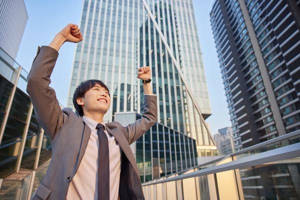 提升職場(chǎng)技能：培訓(xùn)課程助你邁向成功之路圖1