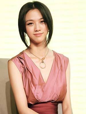 汤唯就是典型的溜肩代表