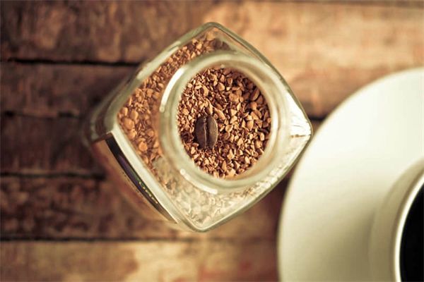 茄子生吃的正確方法(茄子澆水的正確方法)
