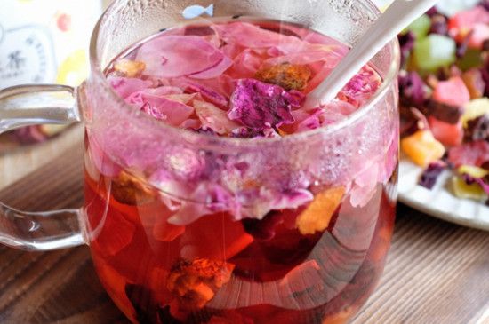 改善膚色暗黃的養(yǎng)生茶，皮膚黃喝什么茶能調(diào)理