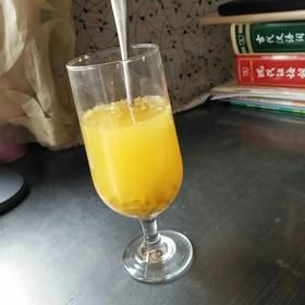 懶人三分鐘特飲～夏日清爽水果茶系列——百香果檸檬蘇打