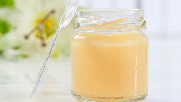 <strong>如何使用蜂蜜美容？用蜂蜜按摩身體可美膚嗎？</strong>