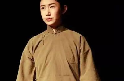 中国首个女飞行员王灿芝的事迹，太绝了