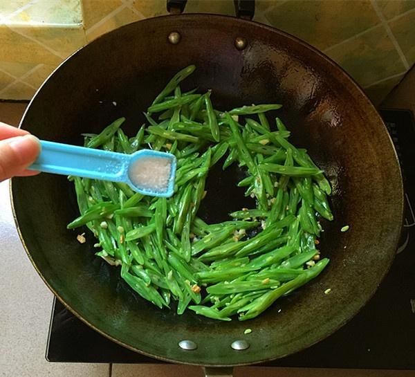 經(jīng)常吃這3種蔬菜，排毒瘦身美容養(yǎng)顏，臉色紅潤動人
