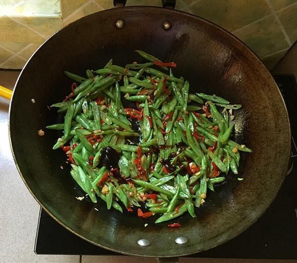 經(jīng)常吃這3種蔬菜，排毒瘦身美容養(yǎng)顏，臉色紅潤動人