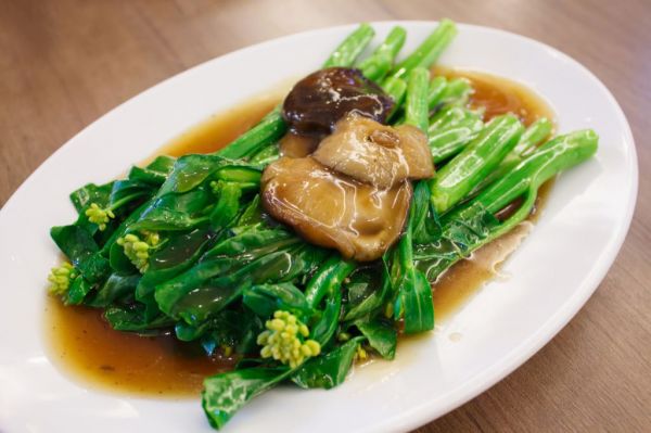 吃什么新陳代謝速度快 多喝水加速身體代謝食物 多吃蛋白質(zhì)加速代謝食物