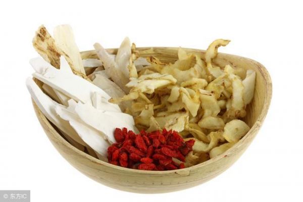 降脂抗癌,枸杞的好处多多,只会泡水你就亏了