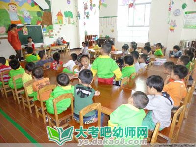 幼兒園托班健康活動(dòng)方案寶寶要洗澡配圖二
