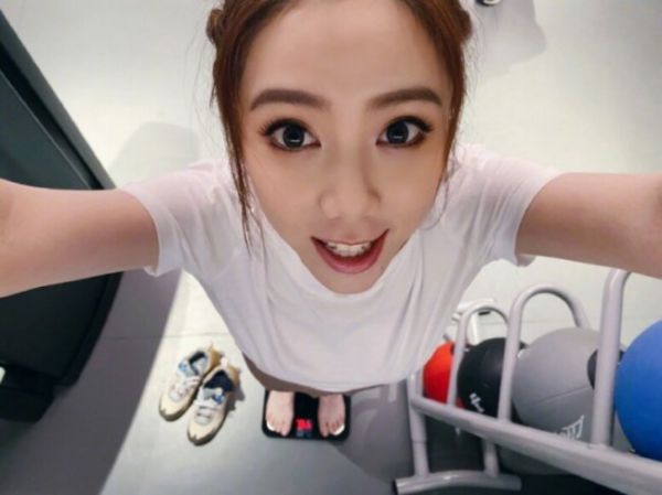 G.E.M.鄧紫棋分享腹肌訓練秘笈與減肥燕麥雞蛋餐單