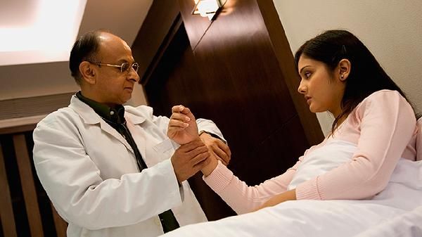 女性看中医调理身体