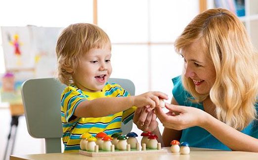 作為父母如何進行對孩子進行科學早教?嬰兒早教課程有哪些?