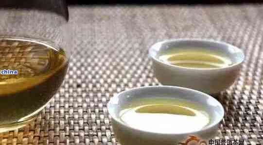 从选茶到冲泡：全方位指南教你如何泡出好喝的减脂普洱茶